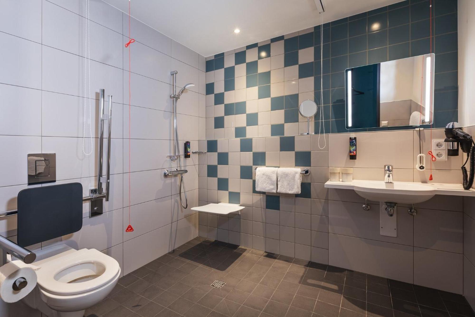 Holiday Inn - The Niu, Flash Berlin Charlottenburg By Ihg Luaran gambar